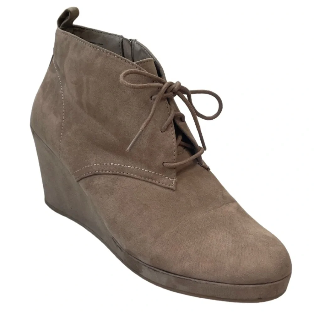 DV by Dolce Vita tan heeled